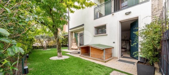 6 bedrooms House in Lavagno, Italy No. 315565 8