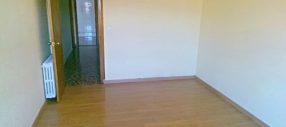 3 bedrooms Apartment in Leon, Spain No. 82902 3