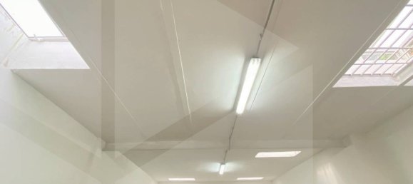 1غرفة عقار تجاري في Bari, Italy رقم 23069 2