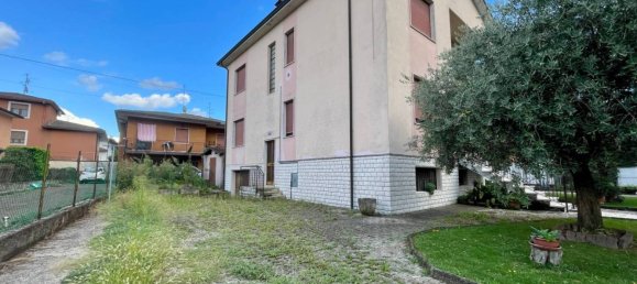 3 bedrooms Apartment in Torbole Casaglia, Italy No. 312824 2