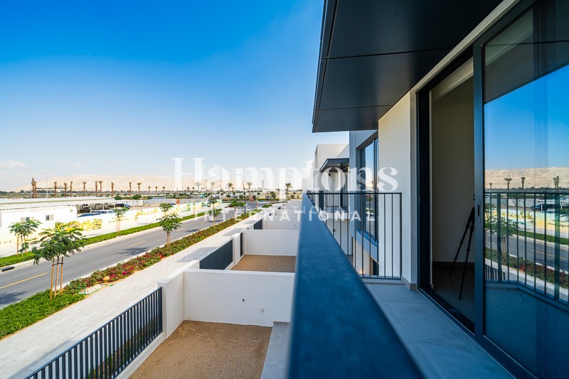 3 bedrooms Townhouse for rent in The World Islands, Dubai, UAE № 183859