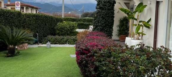 4 bedrooms Villa in Forte dei Marmi, Italy No. 165006 21