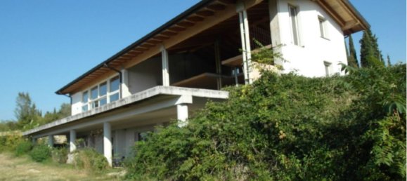 Apartamento de 7 habitaciónes en Verona, Italy No. 195041 2