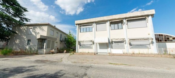 Lagerhaus in San Giorgio Monferrato, Italy 2240m², Nr. 292559 3