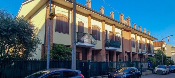 Apartamento T3 em Bollate, Italy N.º 373148 36