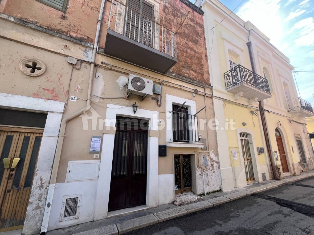 Apartamento de 1 dormitorio en Valenzano, Italy No. 107807