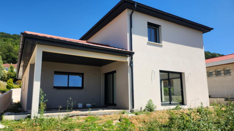 4 bedrooms Villa in Saint-Martin-du-Mont, France No. 290093