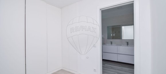 5 bedrooms House in Porto Salvo, Portugal No. 43032 30