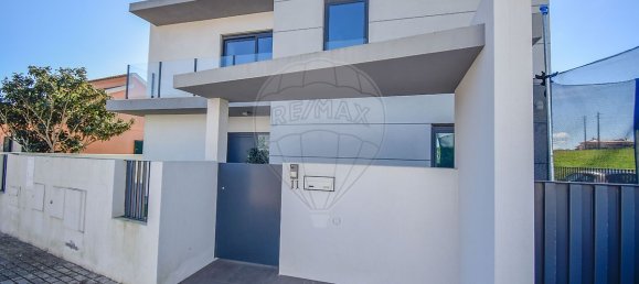 5 bedrooms House in Porto Salvo, Portugal No. 43032 4