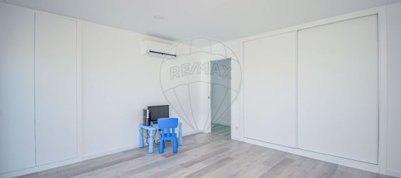 5 bedrooms House in Porto Salvo, Portugal No. 43032 37