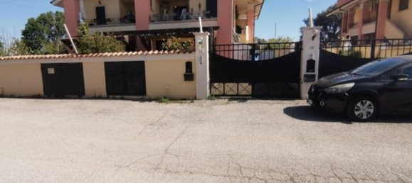 Apartamento de 3 habitaciónes en Pomezia, Italy No. 205965 3