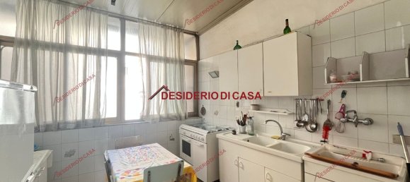 Apartamento de 5 dormitorios en Palermo, Italy No. 377984 10