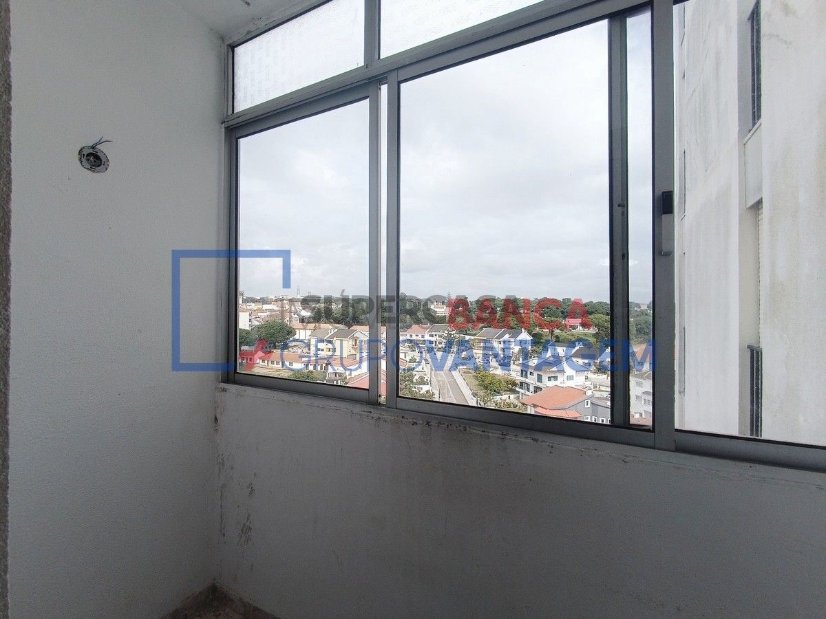 2 bedrooms Apartment in Corroios, Portugal No. 238700