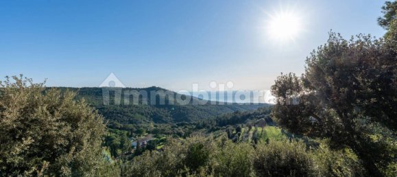 Villa T2 em Livorno, Italy N.º 352529 29