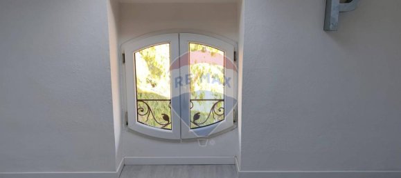 Квартира с 3 комнатами в Луино, Италия № 233166 20