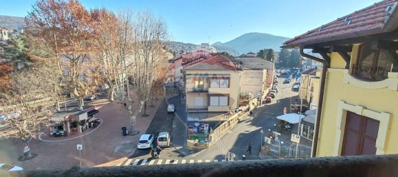 Квартира с 3 комнатами в Луино, Италия № 233166 5