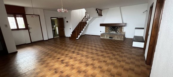 10 rooms Apartment in Ancona, Italy No. 216544 3