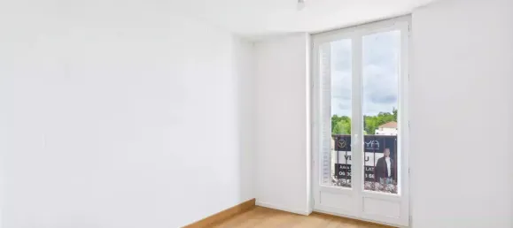 2 bedrooms Apartment in Sainte-Savine, France No. 60632 8