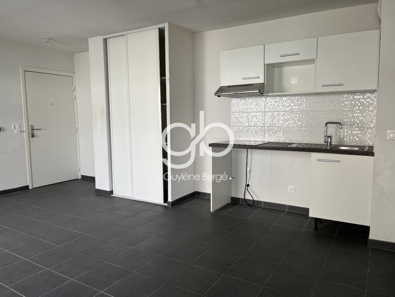 2 bedrooms Apartment in Montpellier, France No. 297546