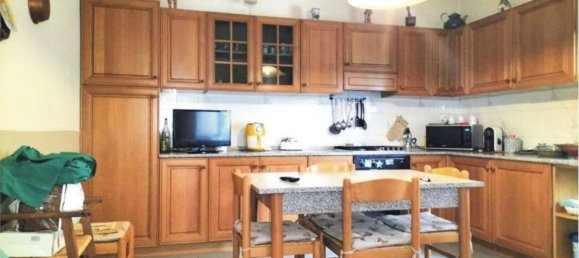 Casa de 4 habitaciónes en Curno, Italy No. 42228 8