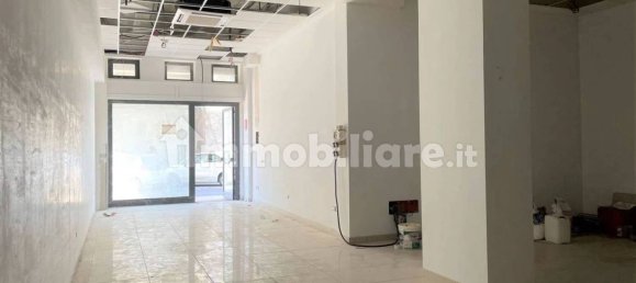 1 room Commercial property in Catanzaro, Italy No. 13088 9