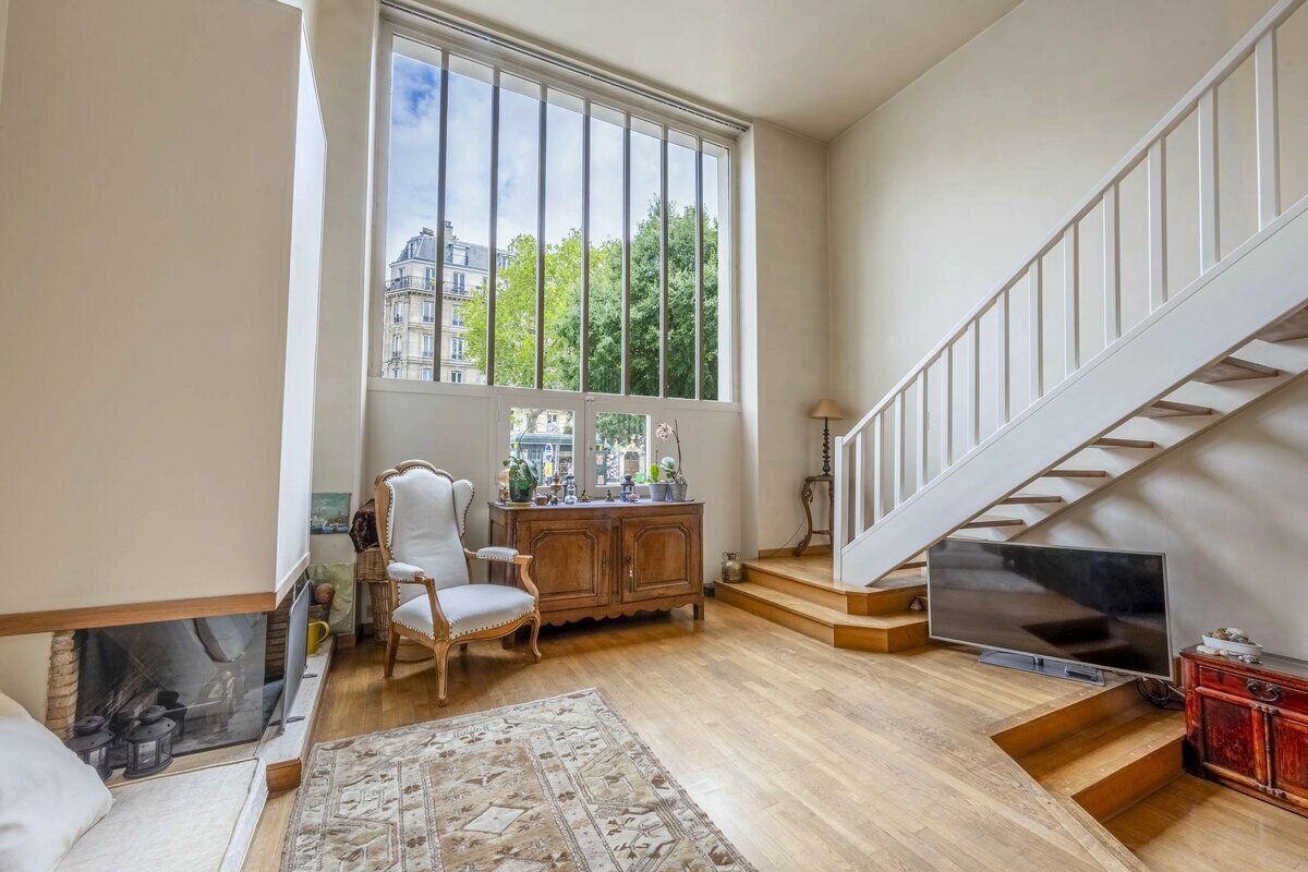 2 bedrooms Castles in Paris, France No. 182377