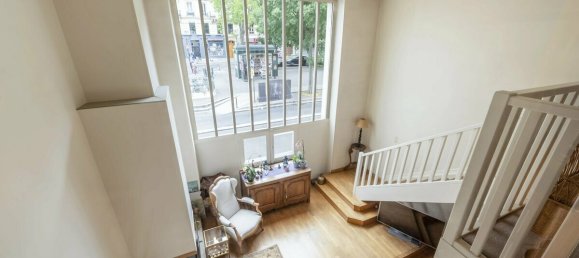 2 bedrooms Castles in Paris, France No. 182377 9