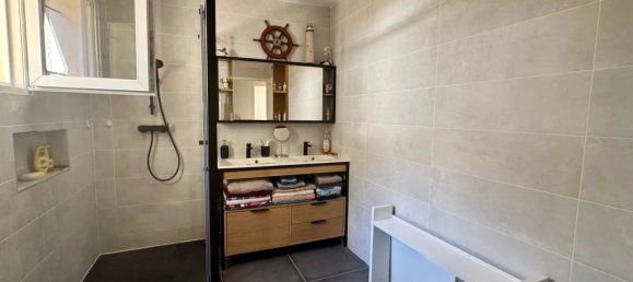 Casa de 5 dormitorios en Marseille, France No. 348563 8