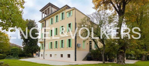 3 bedrooms Apartment in Padua, Italy No. 179360 5
