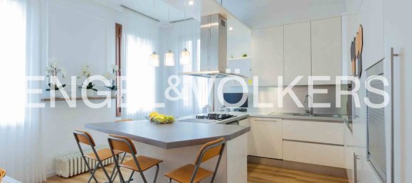 3 bedrooms Apartment in Padua, Italy No. 179360 13