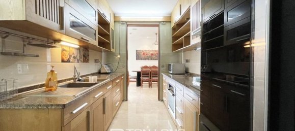 3 bedrooms Apartment in Tay Ho, Vietnam No. 648 9