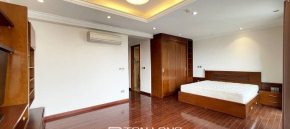 3 bedrooms Apartment in Tay Ho, Vietnam No. 648 14