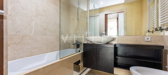 4 bedrooms Apartment in Porto, Portugal No. 120522 11