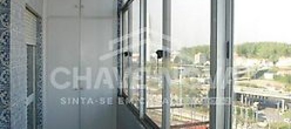 3 bedrooms Apartment in Porto, Portugal No. 37765 18