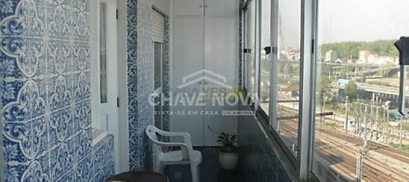 3 bedrooms Apartment in Porto, Portugal No. 37765 16