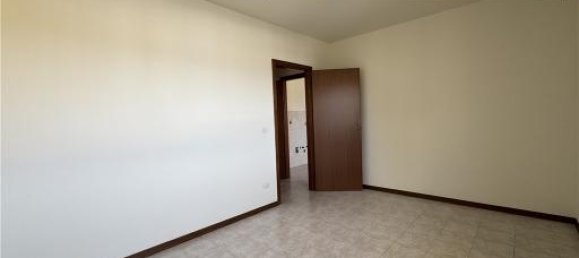 2 rooms Apartment in Florence, Italy No. 33650 13