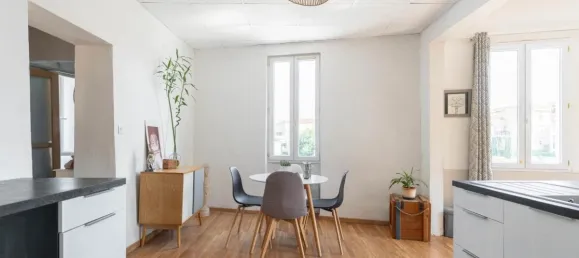 Duplex T2 em Aubagne, France N.º 339622 2