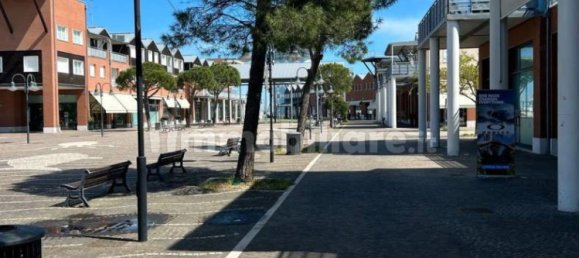 2 rooms Commercial property in Ravenna, Italy No. 154805 17