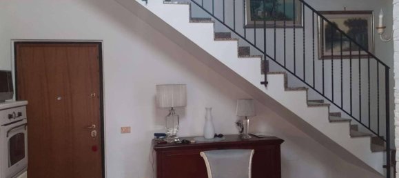 3-salle Appartement à Rome, Italy No. 170547 8