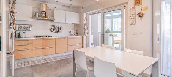 3-Zimmer Wohnung in Bari, Italy, Nr. 20671 11