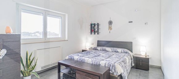 3-Zimmer Wohnung in Bari, Italy, Nr. 20671 6