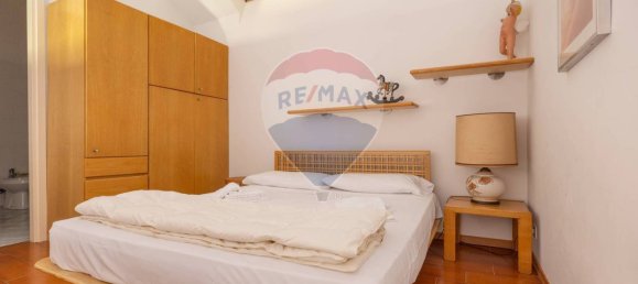 2 bedrooms House in Ispra, Italy No. 204143 14