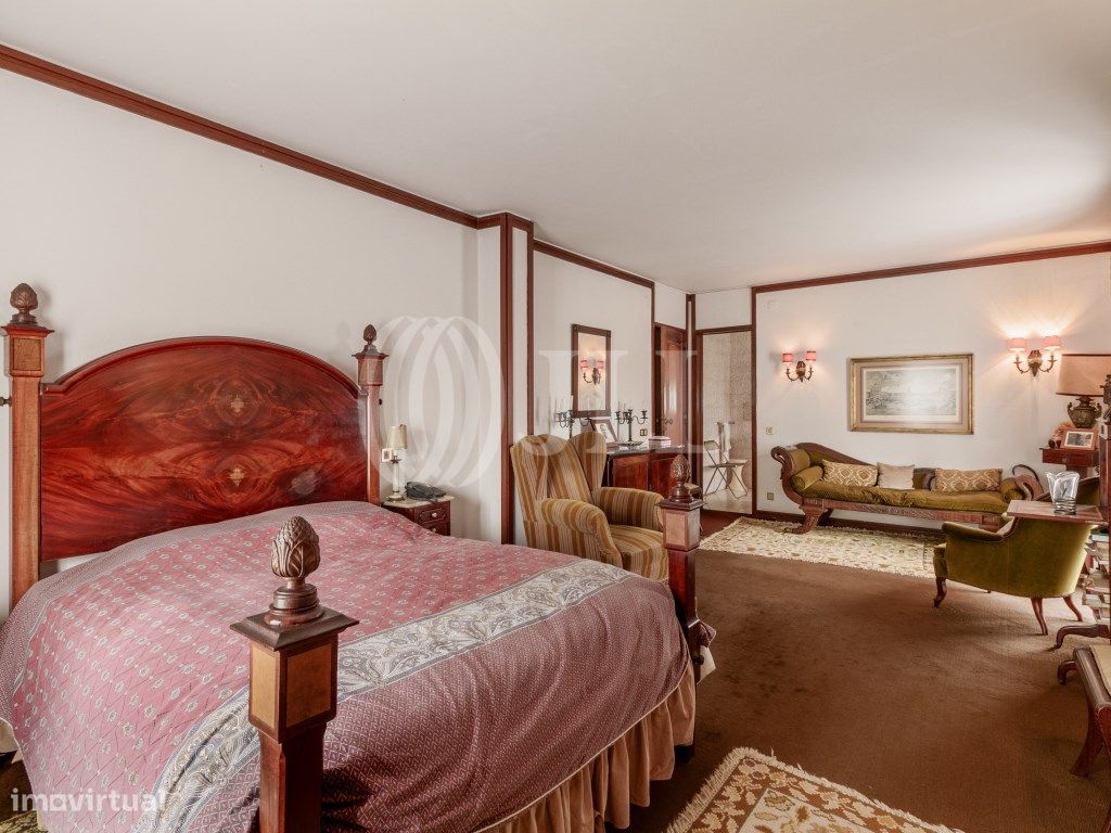 7 bedrooms House in Cascais, Portugal No. 124082