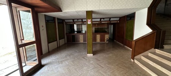 Propriété commerciale à Copparo, Italy 1000m² No. 72985 11