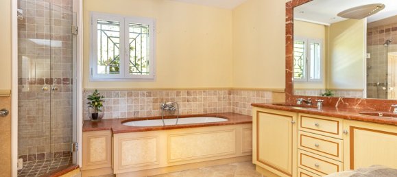 8 bedrooms Villa in Antibes, France No. 247296 18