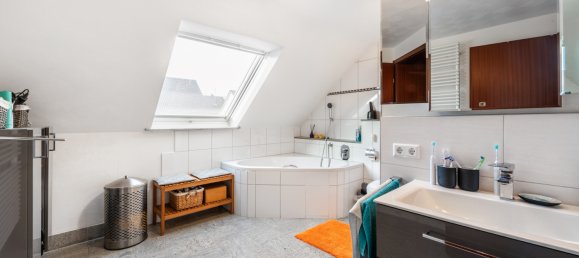 Duplex T4 em Esslingen, Germany N.º 64522 11