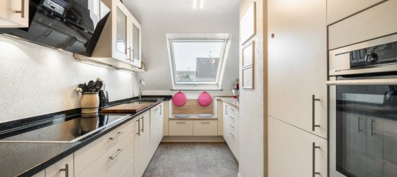 Duplex T4 em Esslingen, Germany N.º 64522 8