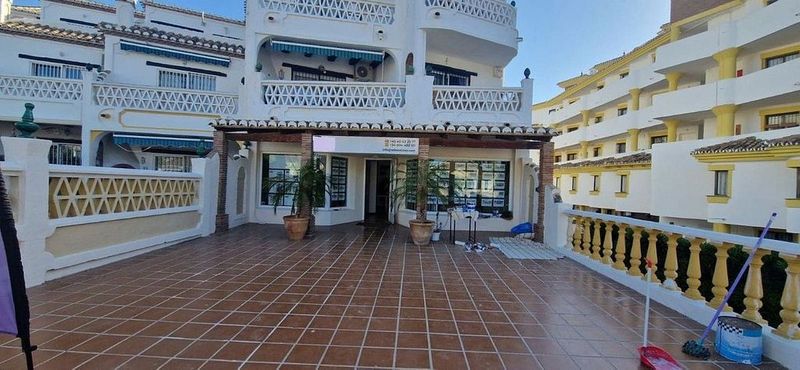 Bureau à Mijas, Spain 213m² No. 234460