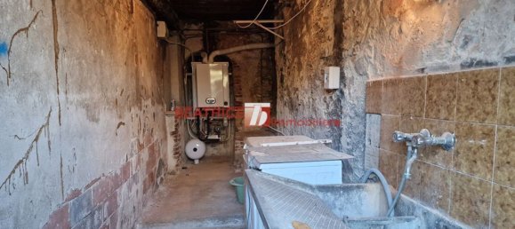 6 rooms House in Lucca, Italy No. 98210 36