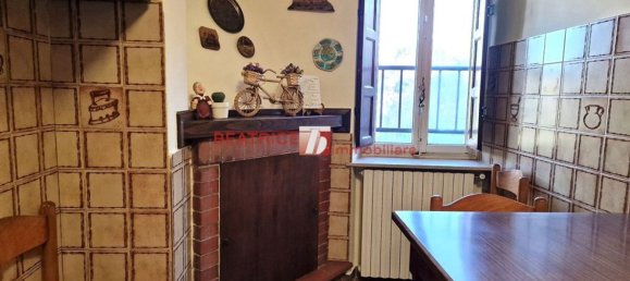 6 rooms House in Lucca, Italy No. 98210 9